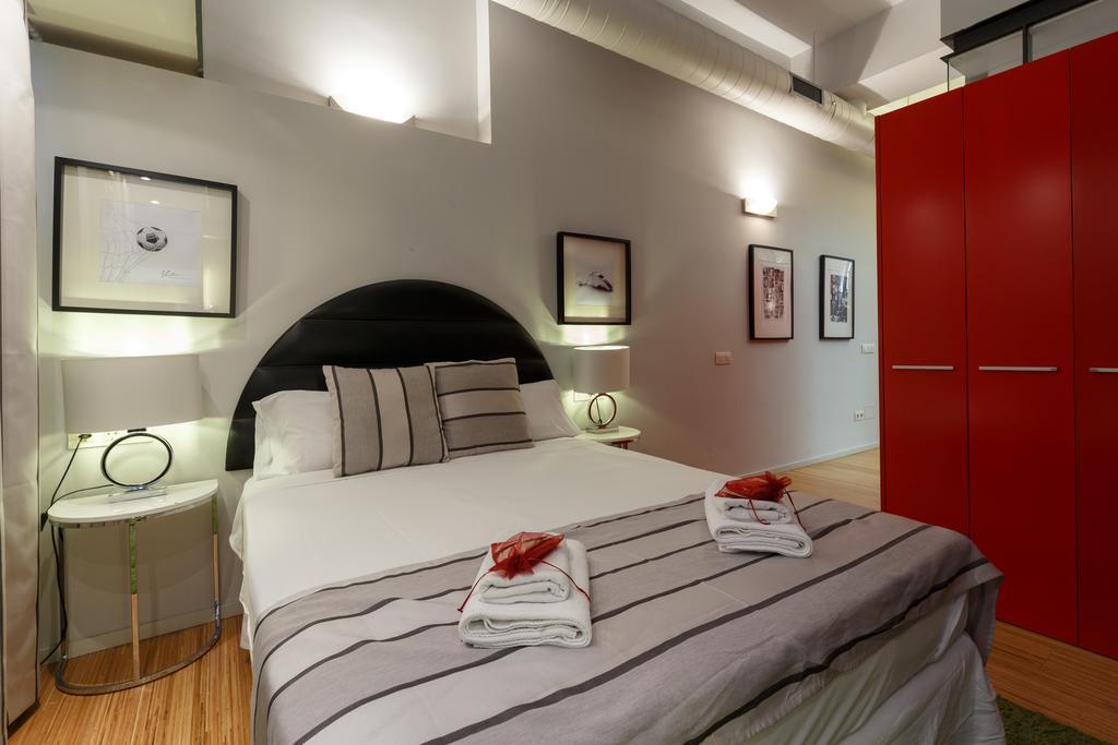 Alcam Futbol Apartment Barcelona Luaran gambar